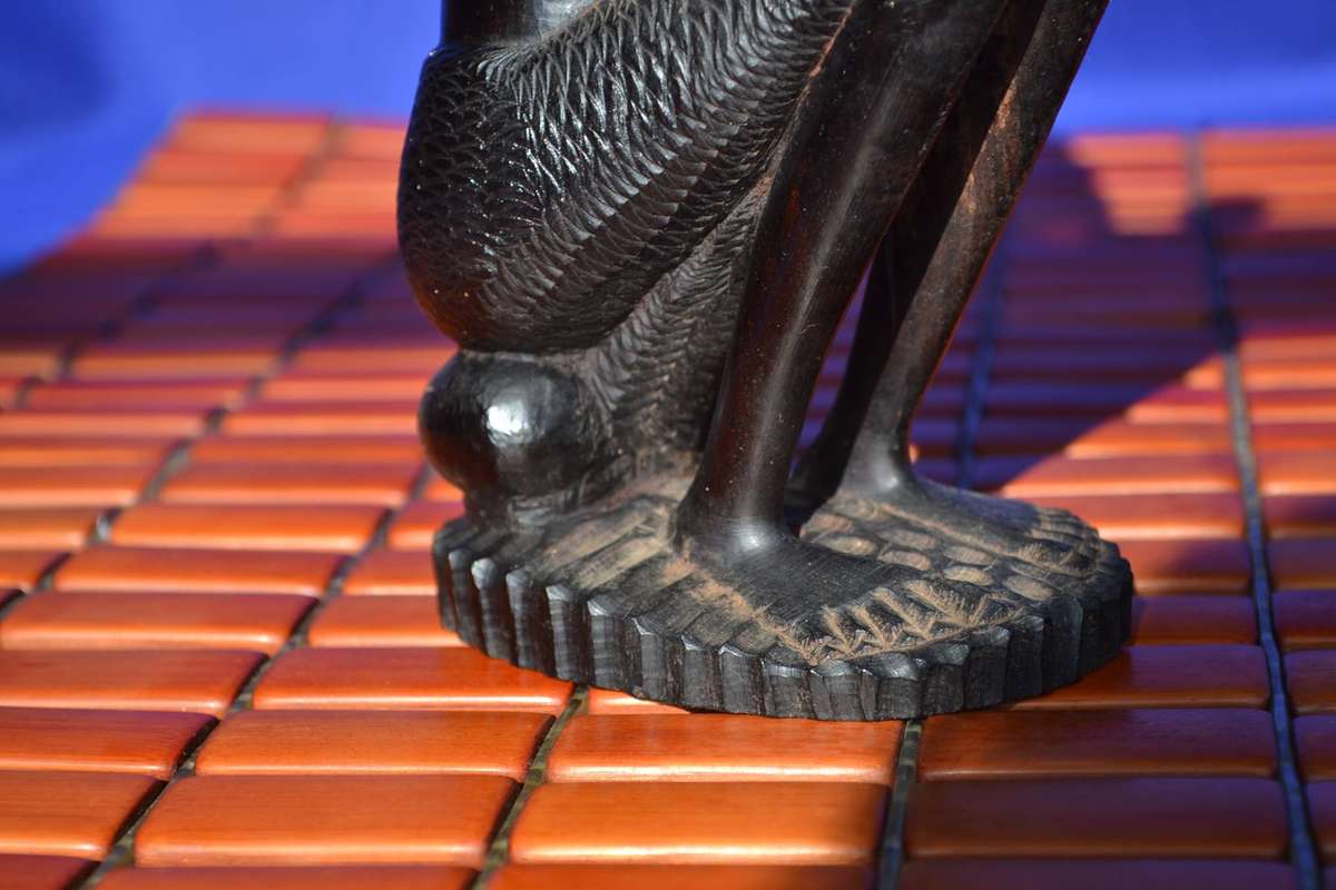 Vintage hard Wood Carving - Man Smoking a Pipe