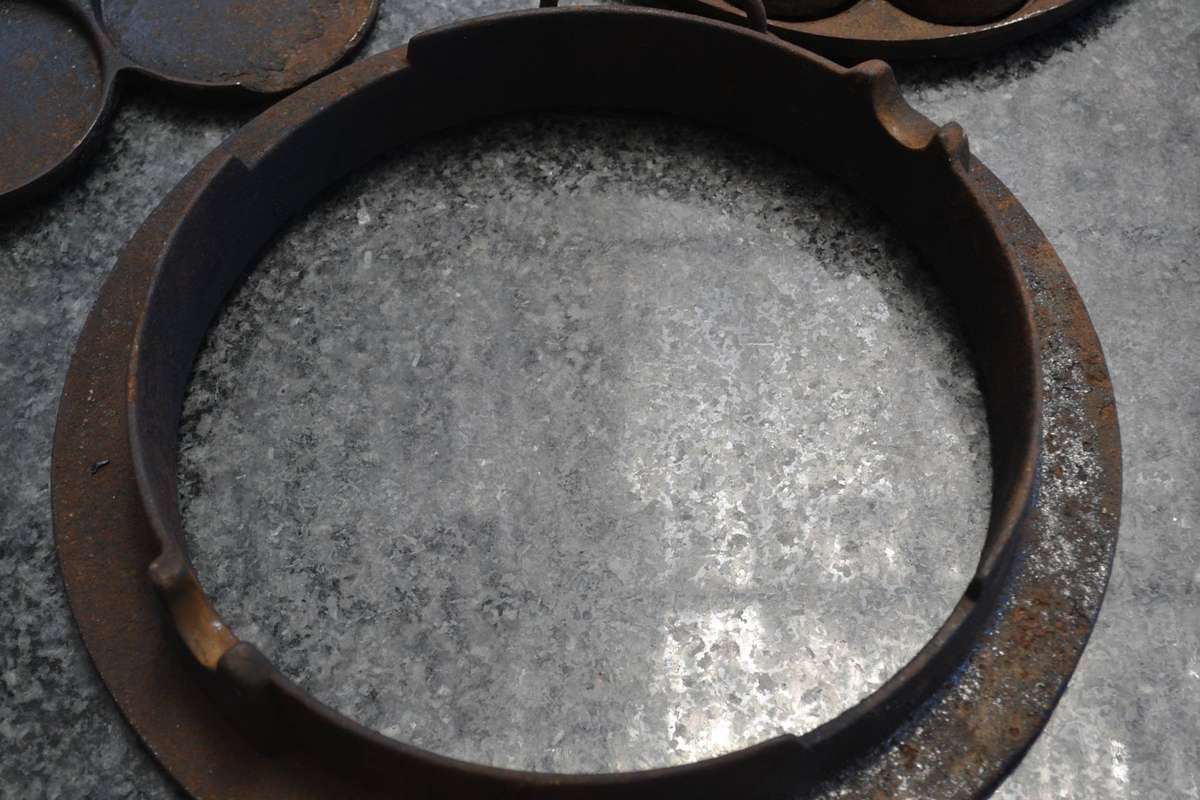 Vintage Husqvarna No 1 Cast Iron Heart Shape Waffle Iron & Cast Iron Multi Portion Fry Pan