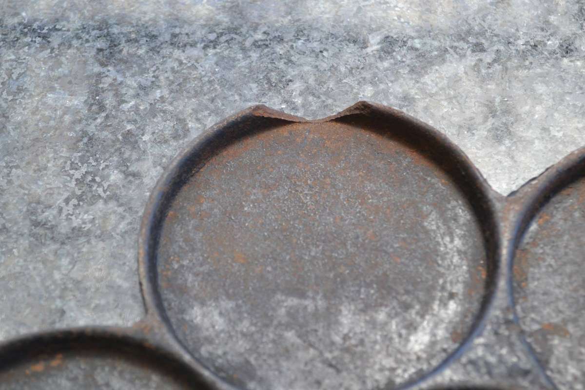 Vintage Husqvarna No 1 Cast Iron Heart Shape Waffle Iron & Cast Iron Multi Portion Fry Pan