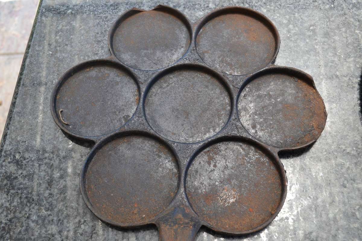 Vintage Husqvarna No 1 Cast Iron Heart Shape Waffle Iron & Cast Iron Multi Portion Fry Pan