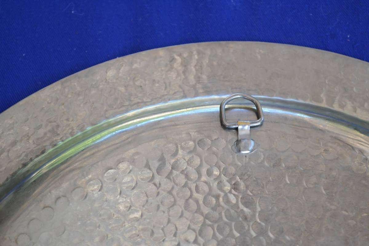 Hammered Detail Silver Plate Wall Plate