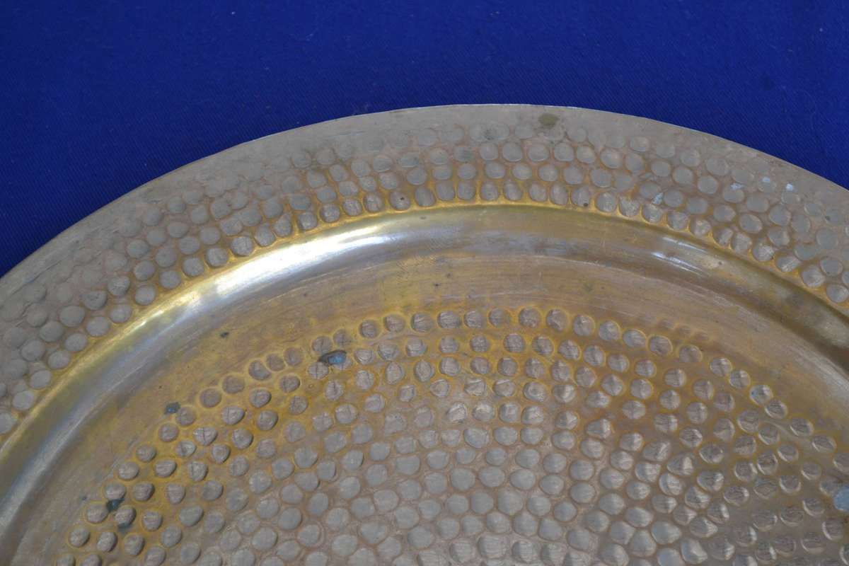 Hammered Detail Silver Plate Wall Plate