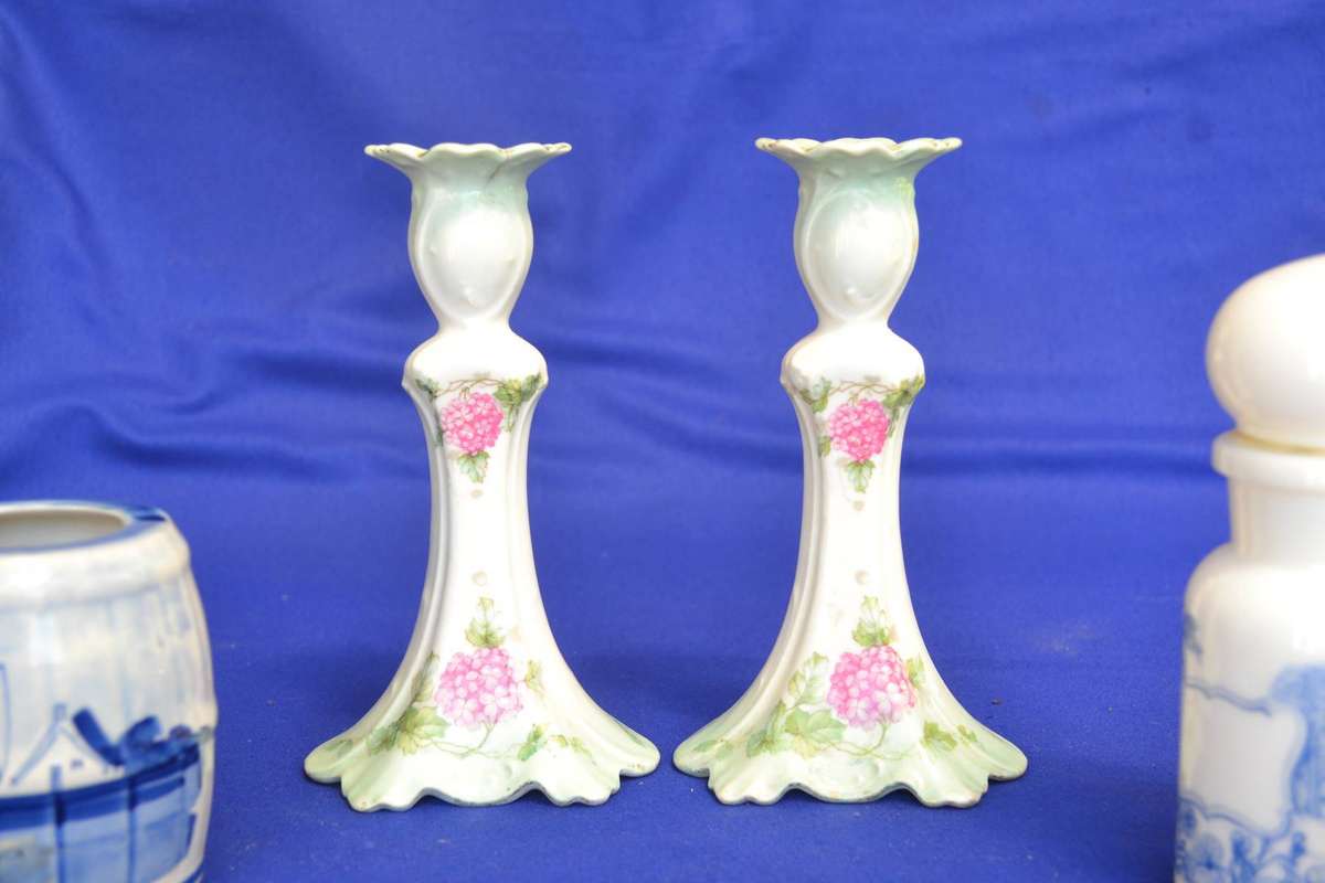 Assorted Vintage Porcelain Items - 5 Pieces