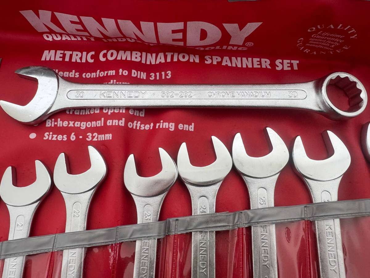 Kennedy 26pc Metric Spanner Set (632mm)  Brand New