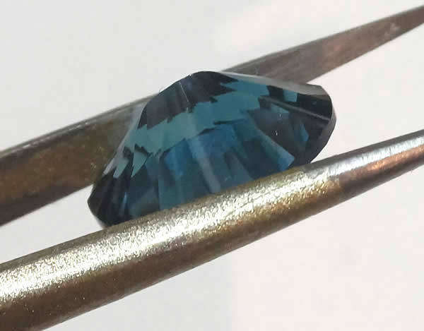 Topaz - London Blue Oval Millennium Cut - 6,49cts