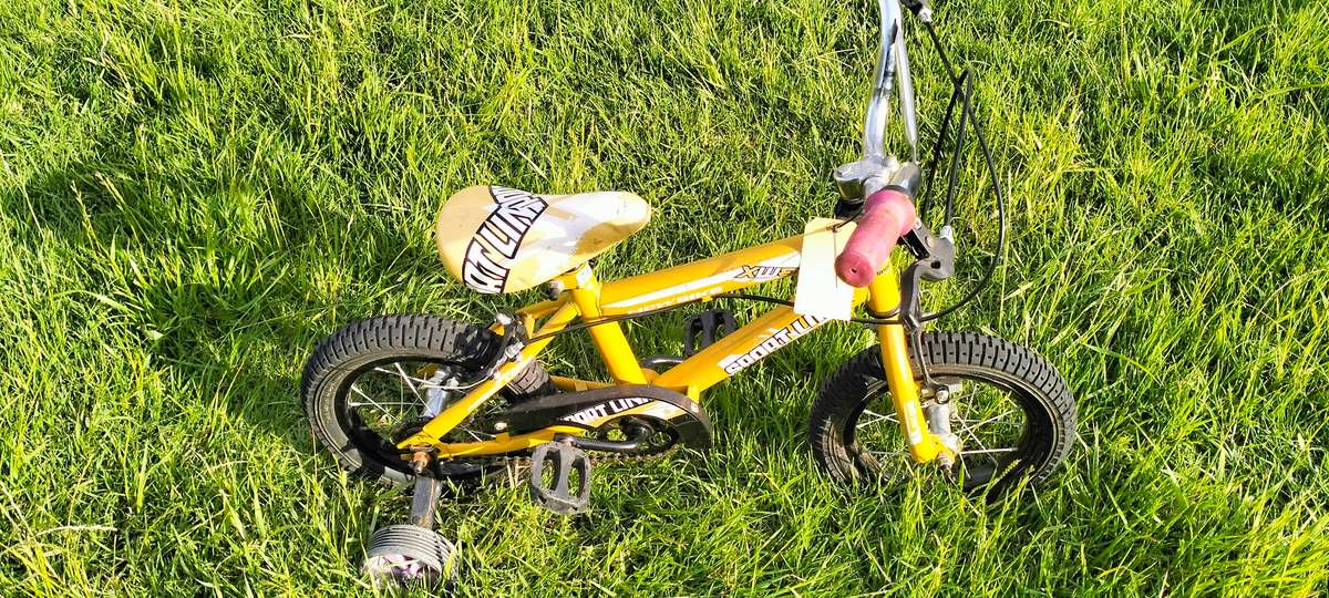 12 INCH KIDS BICYCLE