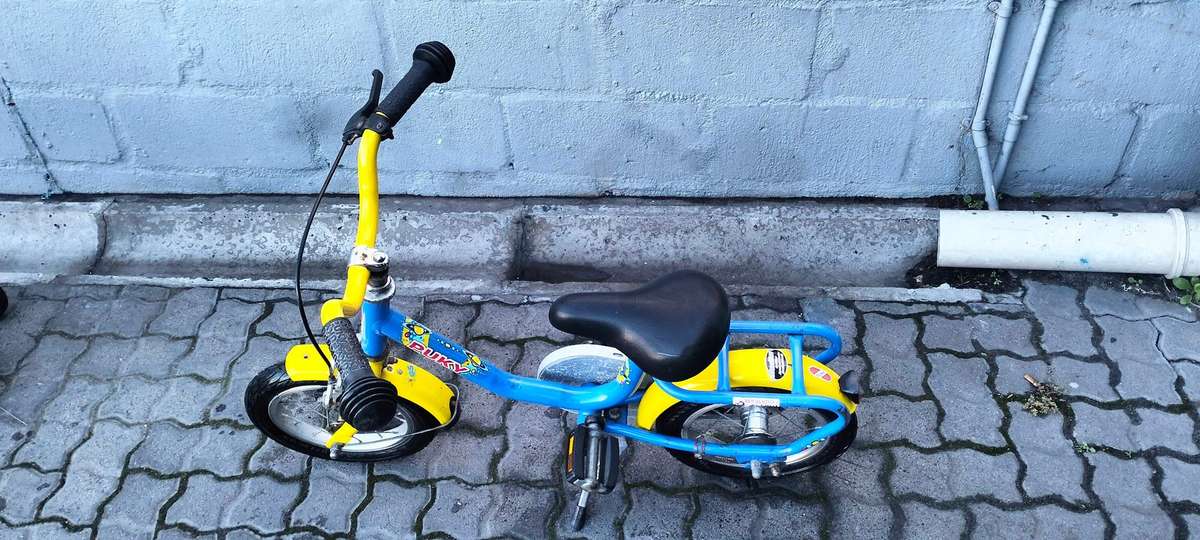 12 INCH KIDS BICYCLE