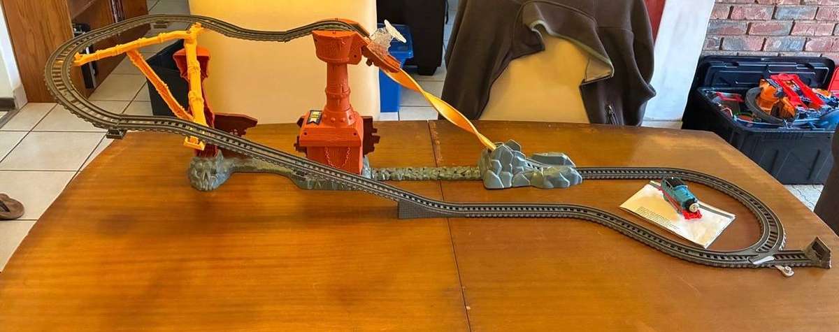 Thomas and friends track master shipwreck set