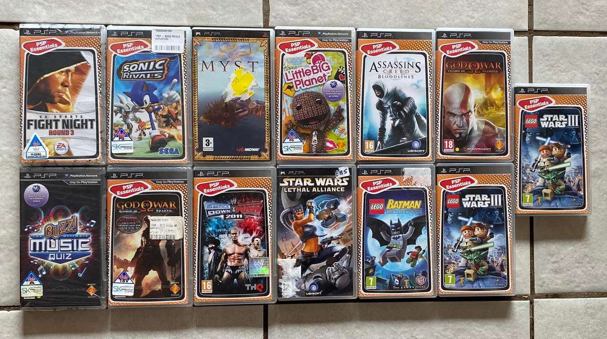 11 PSP games (PSP game disc and cover)