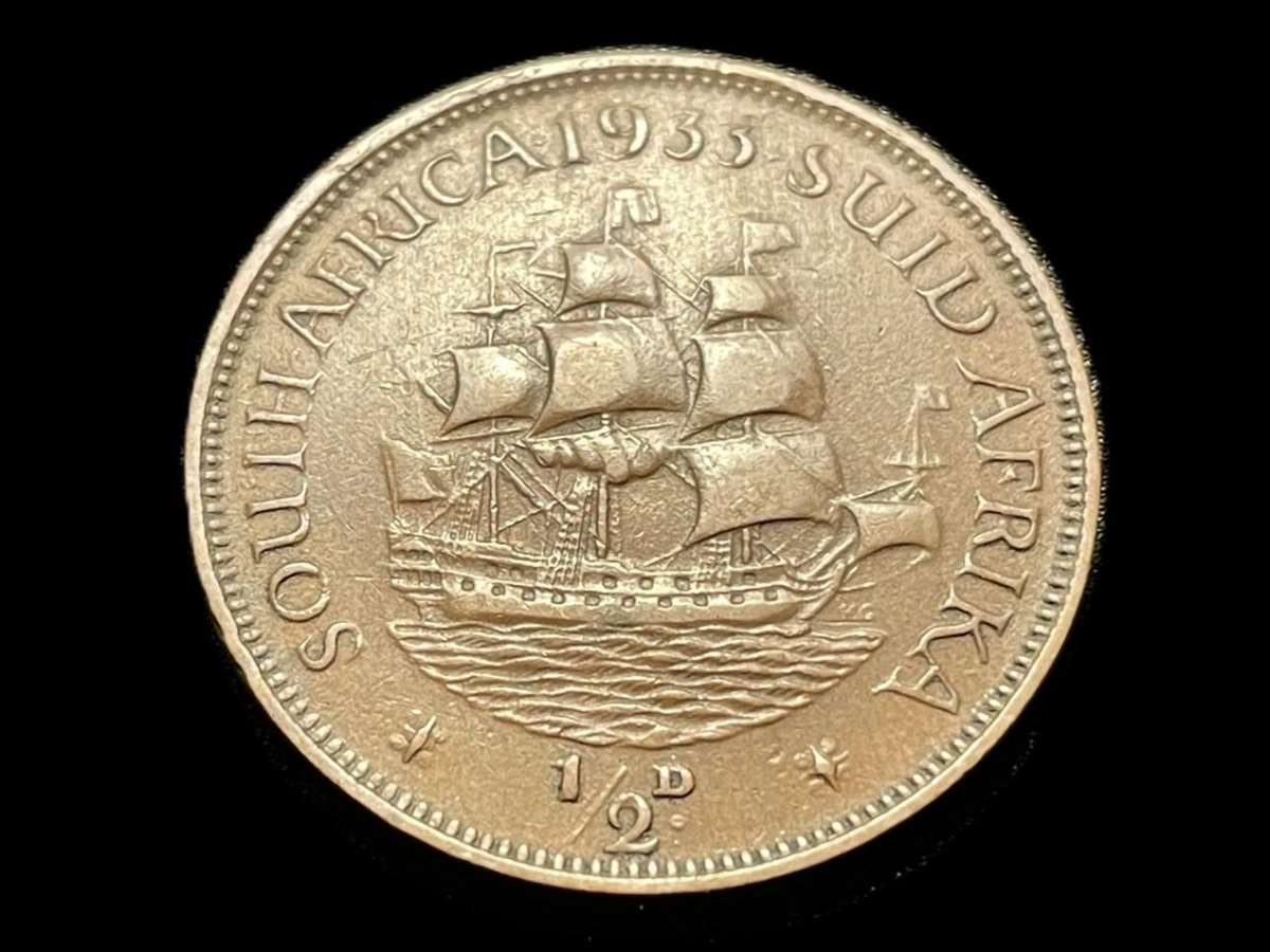 Rare error 1933 SA Union ½ penny coin with parts of the letters missing - Higher grade scarce date