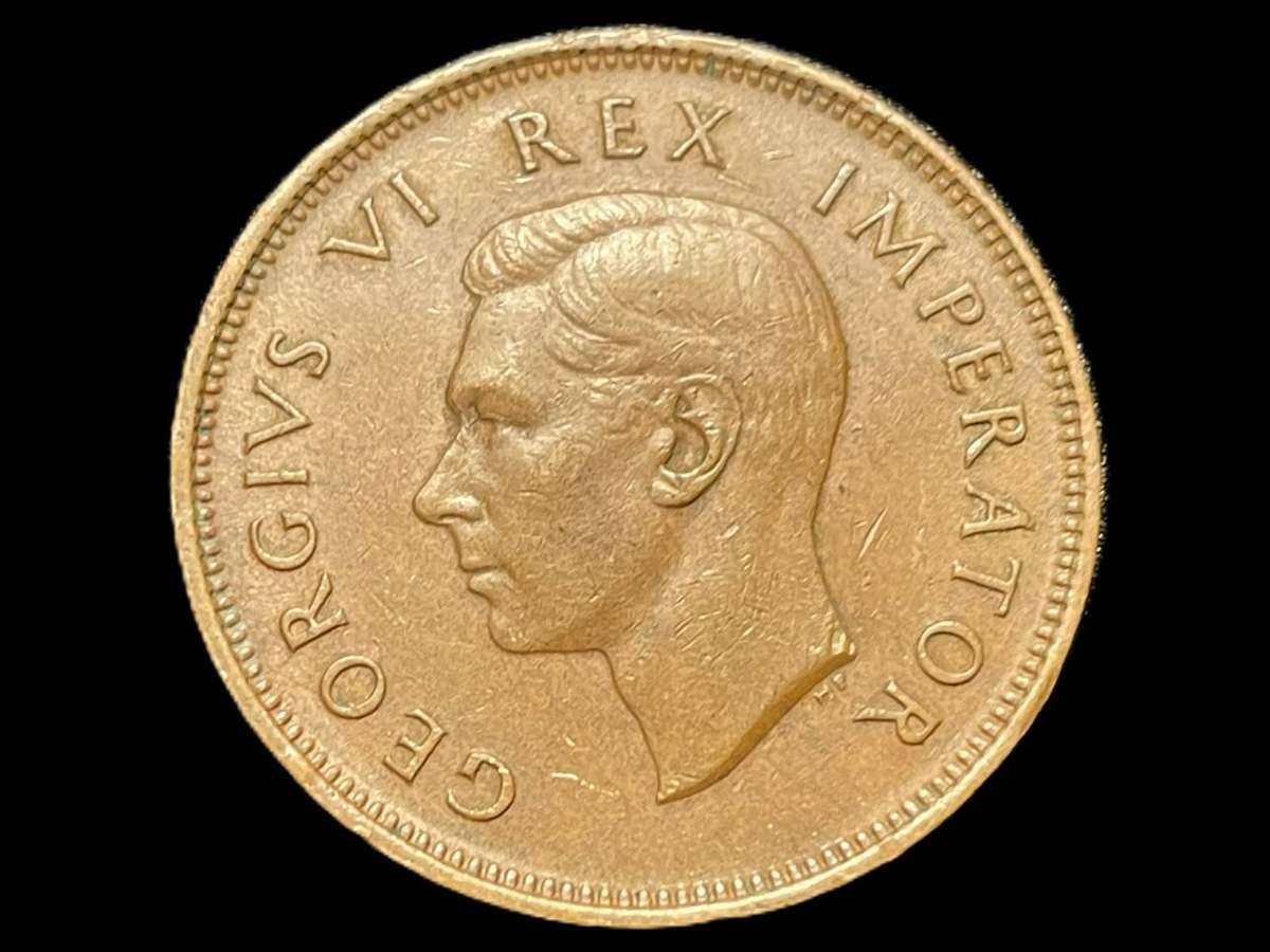 Scarce error 1945 SA Union ½ penny coin - Reverse cracked die error variety