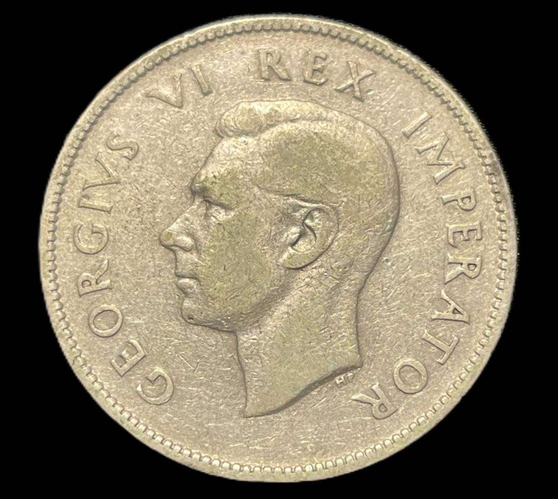 Scarce 1945 SA Union silver 2 shilling coin - 80% silver