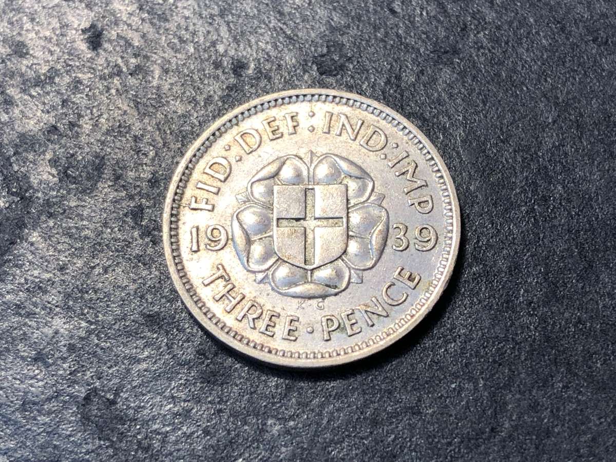SILVER 1939 British 3 pence (tickey) coin - King George VI