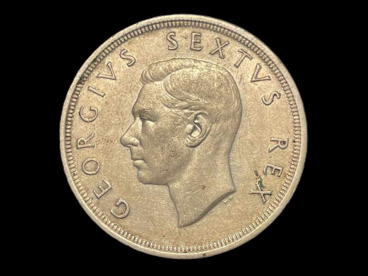 Very nice 1950 SA Union silver 5 shillings (crown) coin - 80% silver