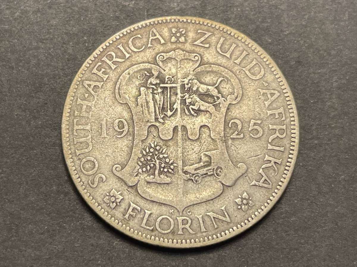 Very rare 1925 SA Union silver 2 shilling coin - VF catalogue value is R25,000