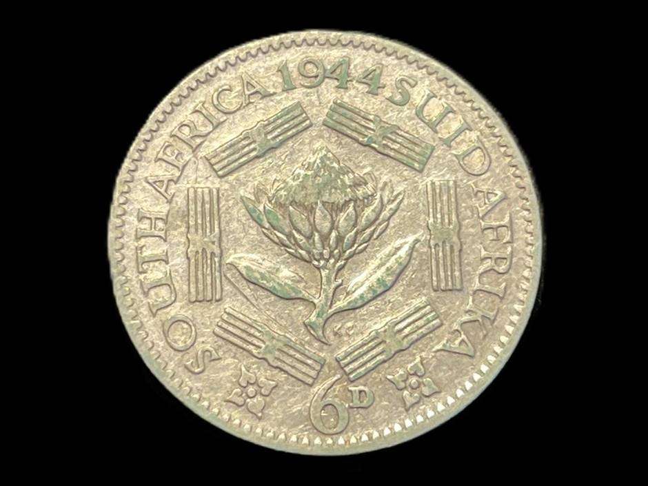 Scarce 1944 SA Union silver 6 pence coin