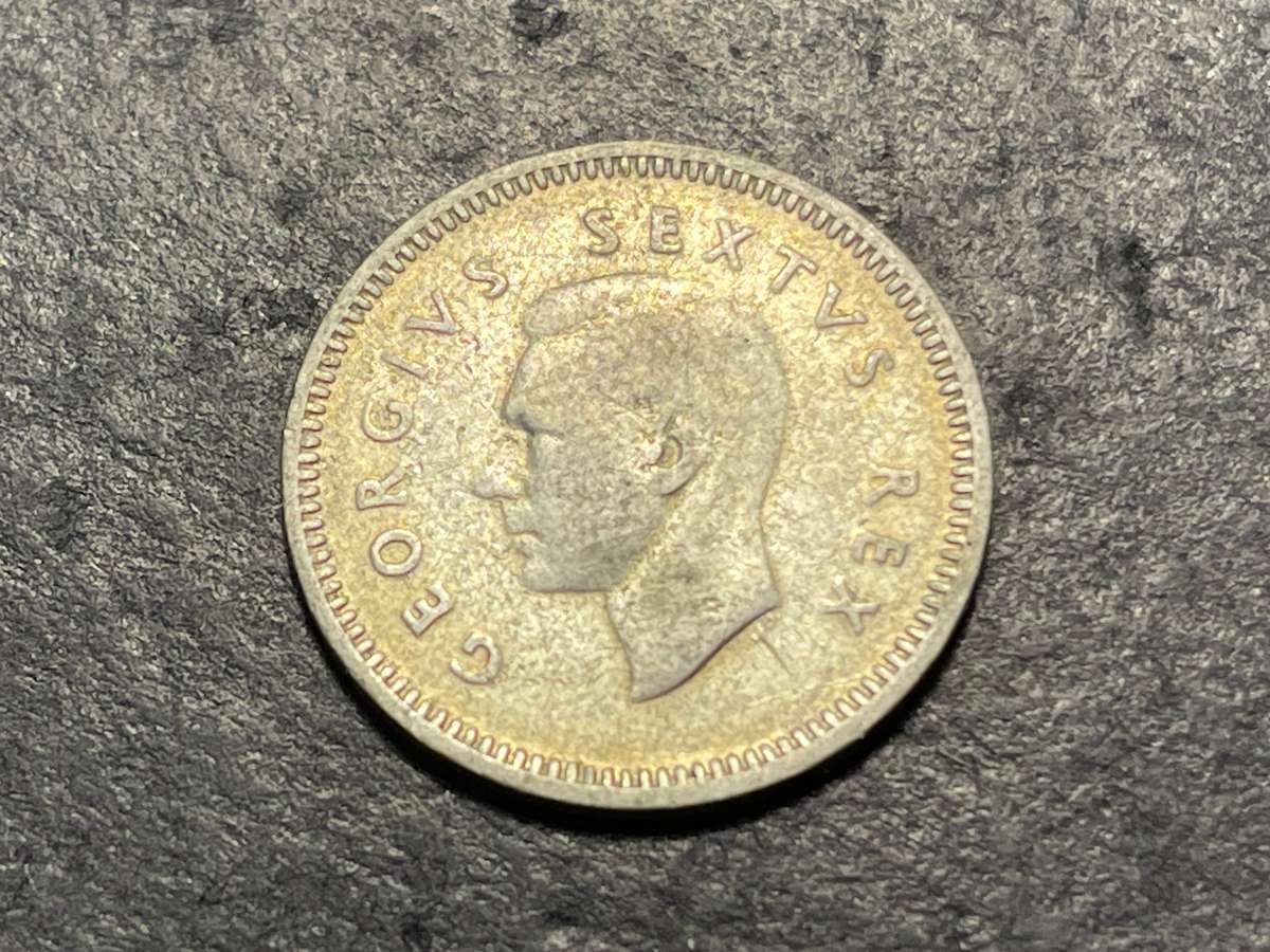 SILVER 1952 King George VI South African 3 pence (3d) coin - Tickey