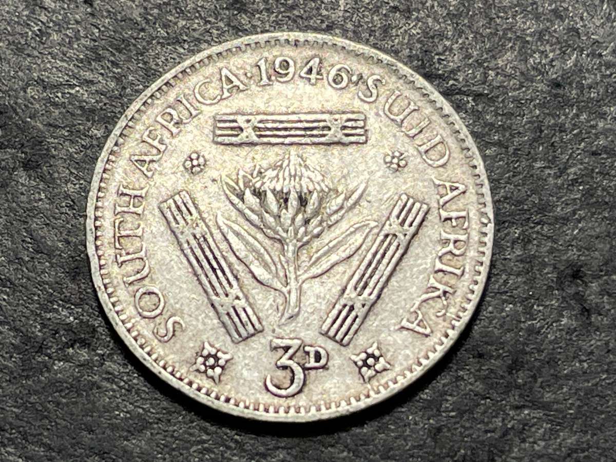 SILVER 1946 King George VI South African 3 pence (3d) coin - Tickey
