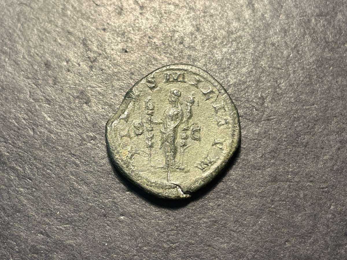 Large Ancient Rome bronze As coin - Emperor Maximinus Thrax who reigned from 138 AD to 161 AD