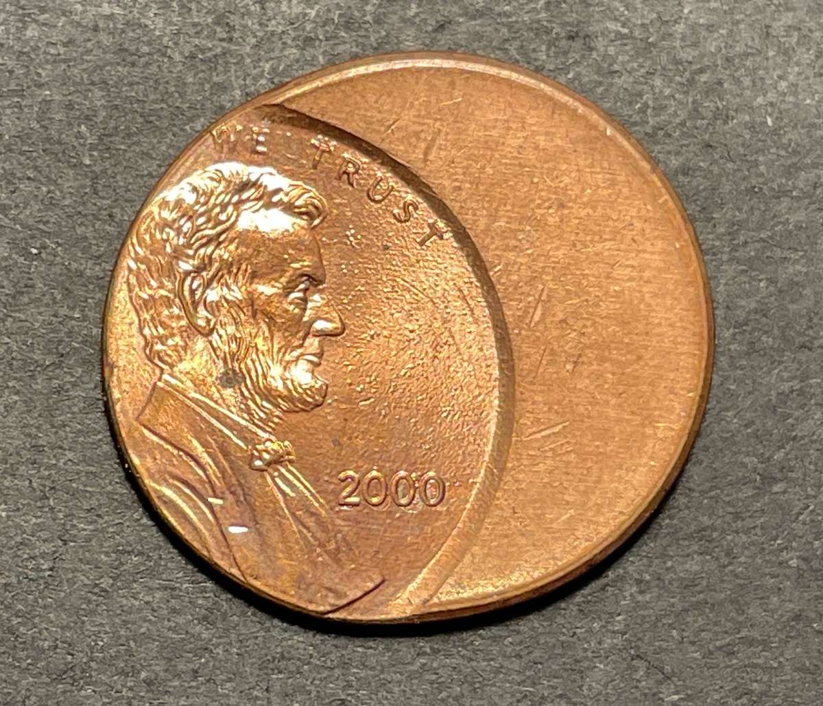 Rare Error 2000 USA 1 cent coin with a Very Severe Off-Centre Error - Uncirculated