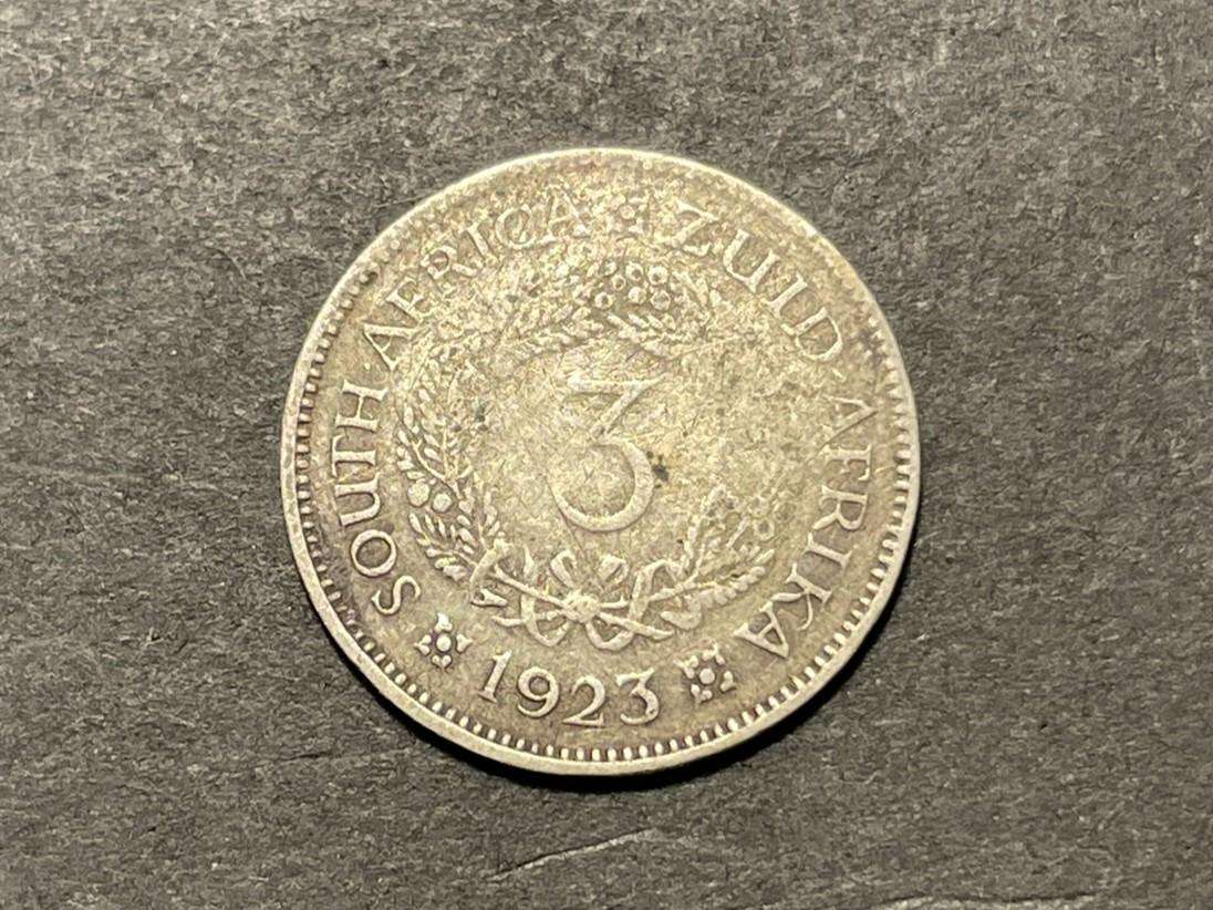 Scarce 1923 SA Union Silver 3 pence (Tickey) coin - Wreath design - First year of issue