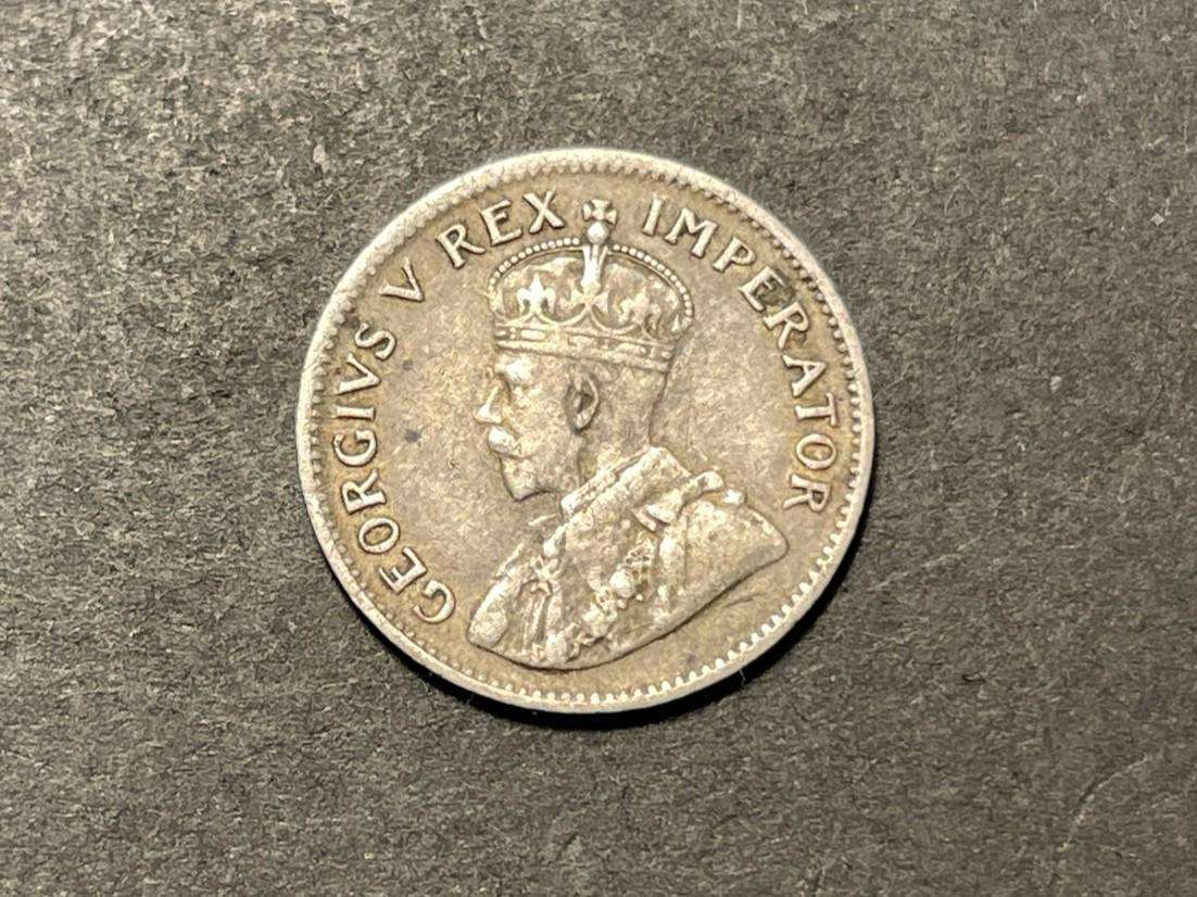 Scarce 1926 SA Union Silver 3 pence (Tickey) coin - Nicer filler coin