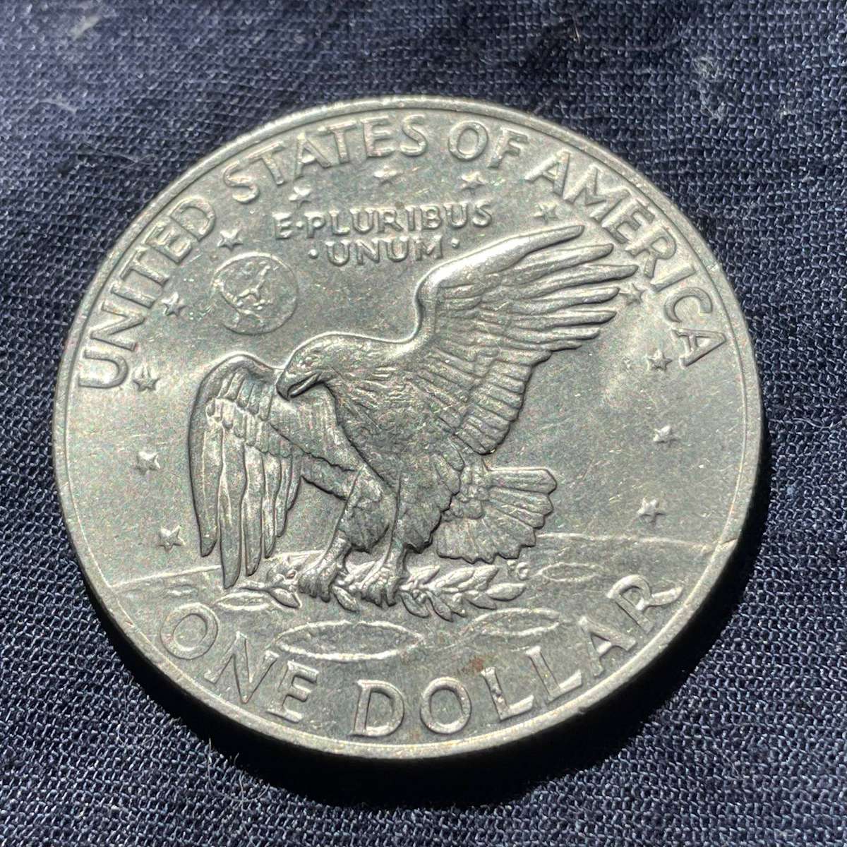 Large American 1974 one dollar ($1) coin - Good condition