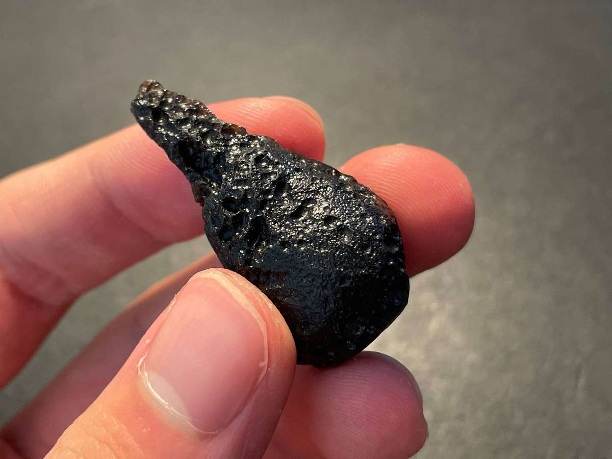 Genuine meteorite impact tektite stone from Thailand - 4.2cm long - As per photo
