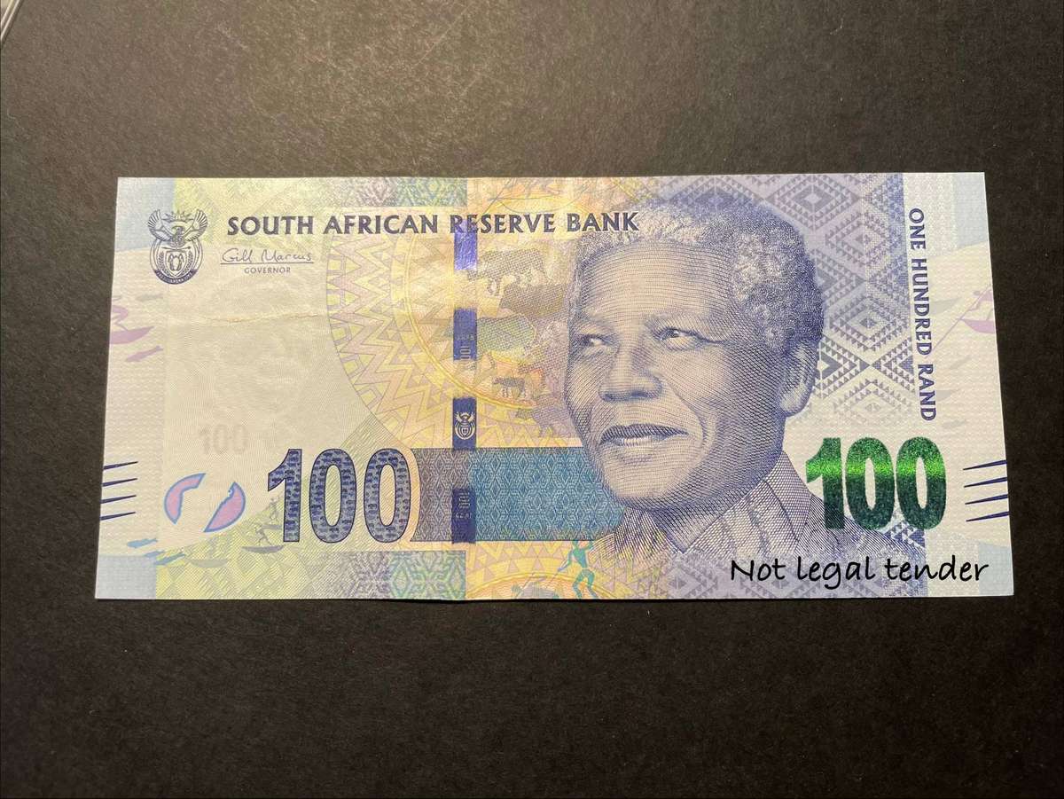 AA prefix Gill Marcus 2nd issue R100 South African banknote - lot 1 of 2