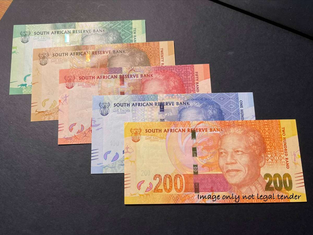 Complete set of AA prefix Gill Marcus 2nd issue banknotes (R10 to R200) - All crisp AU+/UNC