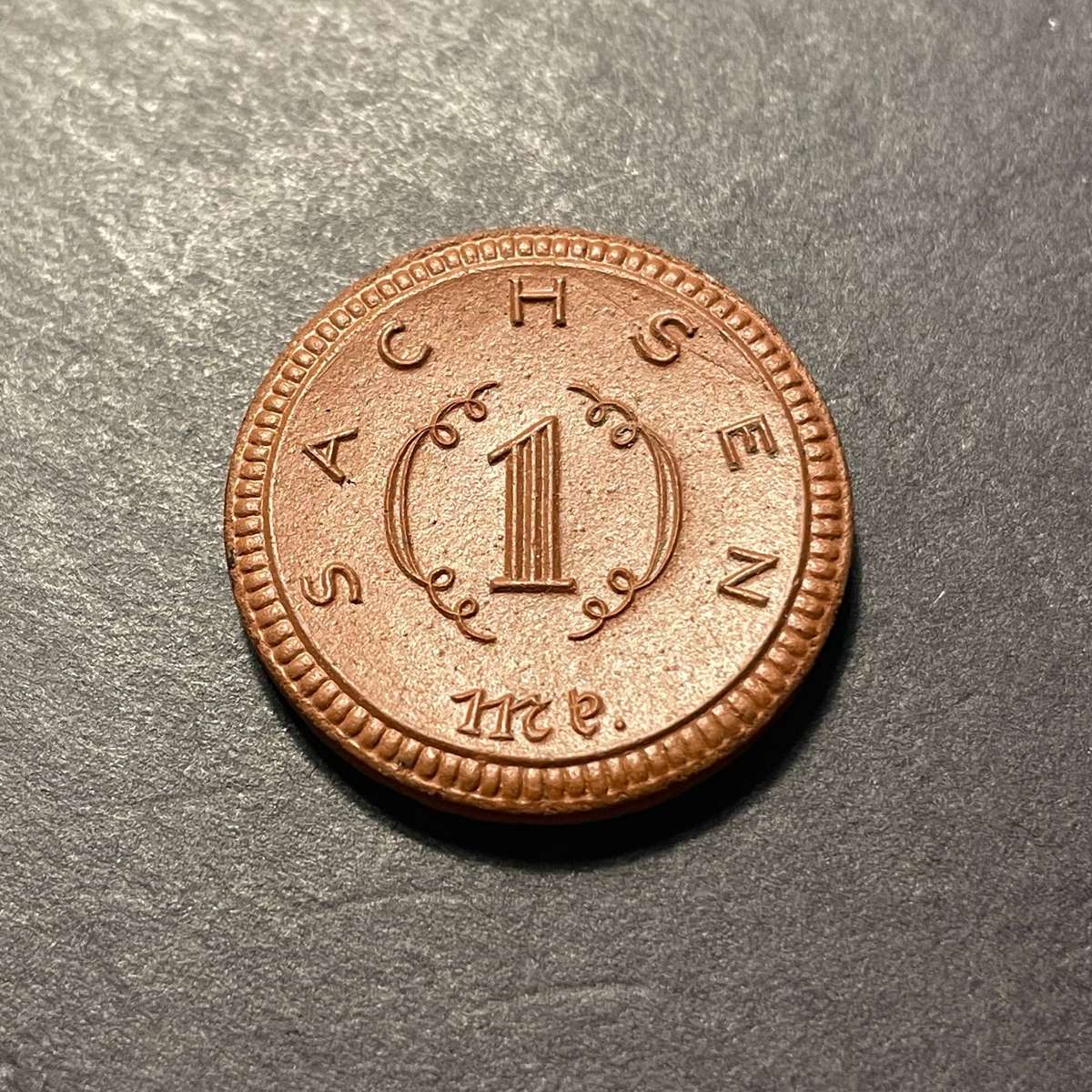 1921 Aftermath of World War 1 German hyperinflation coinage in porcelain - Excellent condition