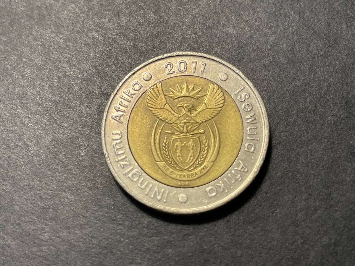 2011 SARB 90th anniversary R5 coin - As per photos