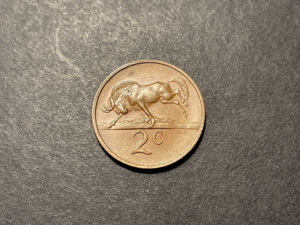 Mint error - 1970 South African 2 cent coin with rotated die error - As per photos