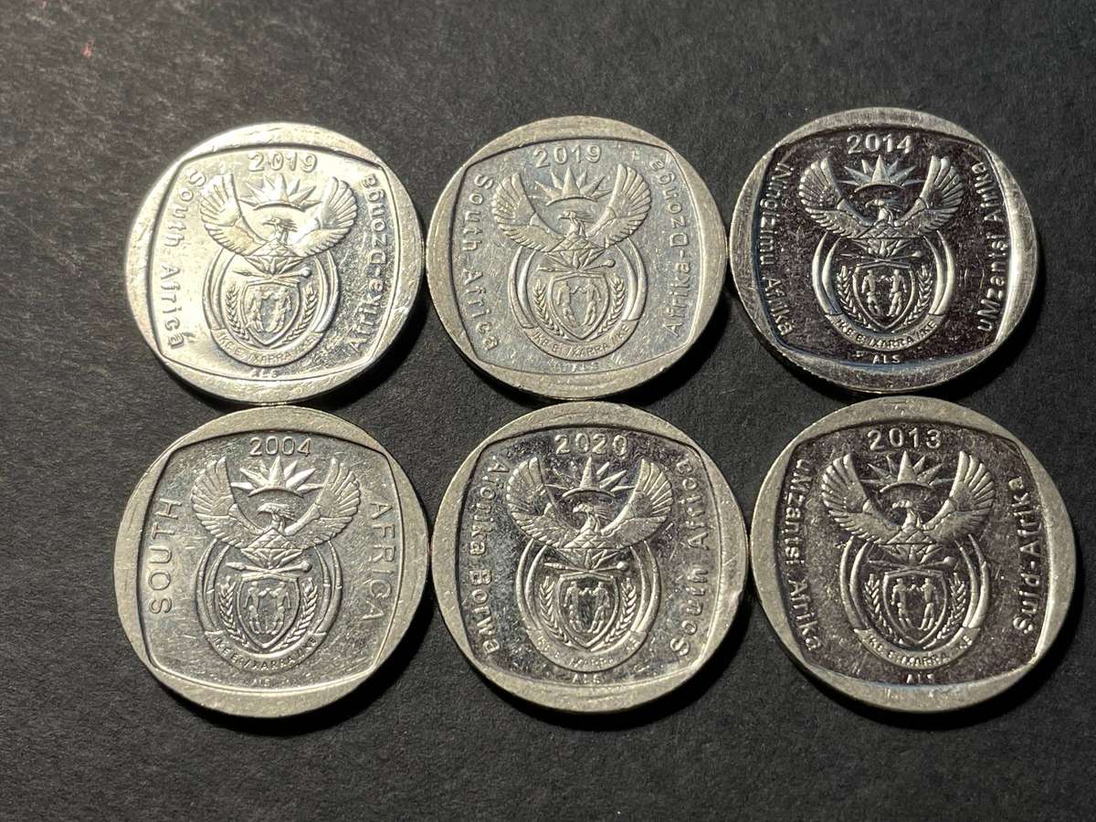 Lot of 6 different commemorative R2 coins - As per photos