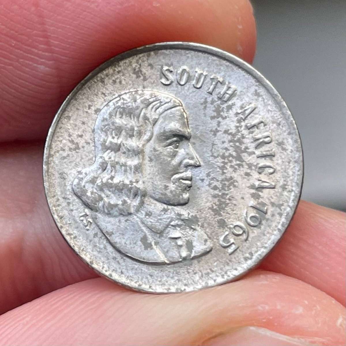 Rare error 1965 5 cent - Double die reverse variety