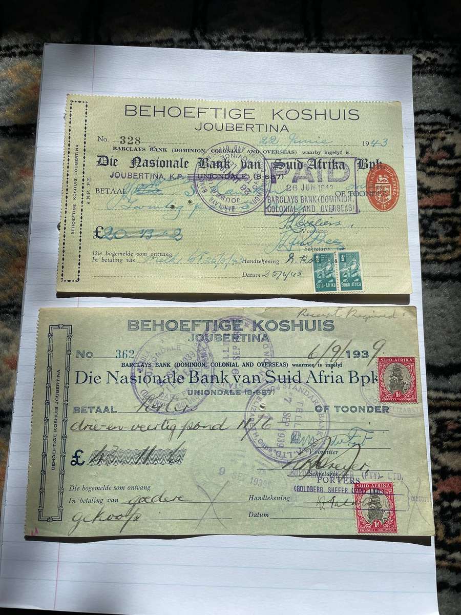 Spelling error! - Set of two South African cheques, one with the error and one without - lot 1 of 2