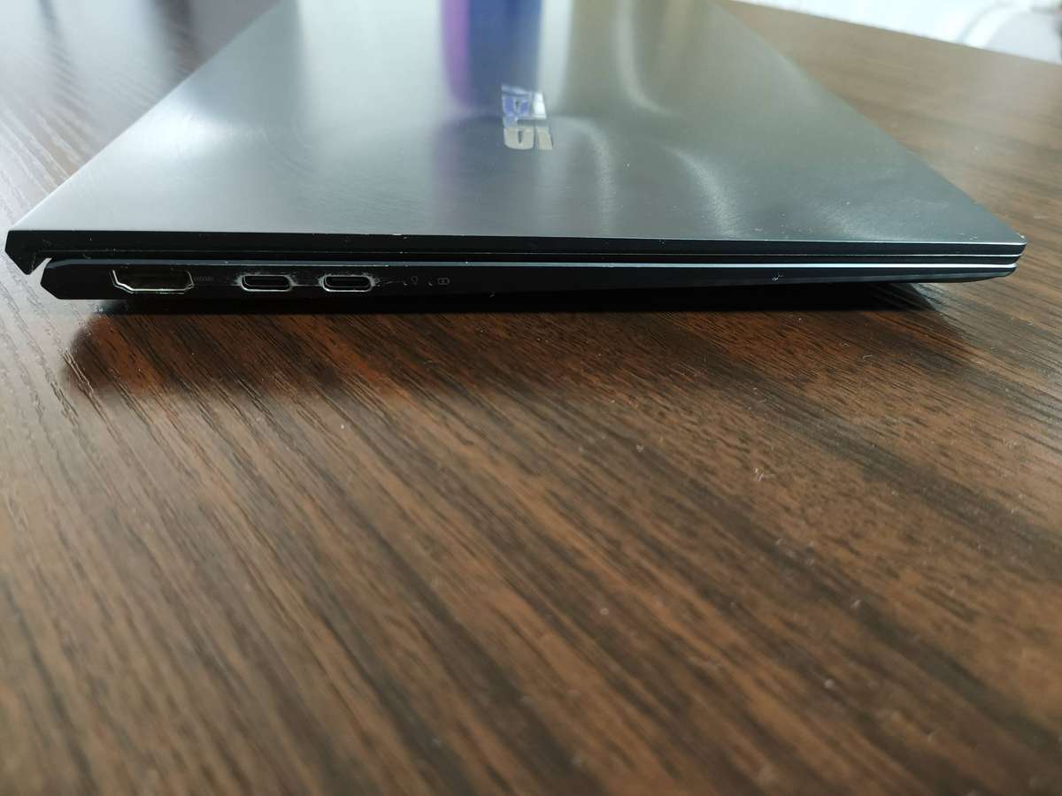 Asus ZenBook 14 UX435EG Touch Screen Intel Core i7, 16GB RAM, 512GB SSD, MX450 Graphics  Pine Grey