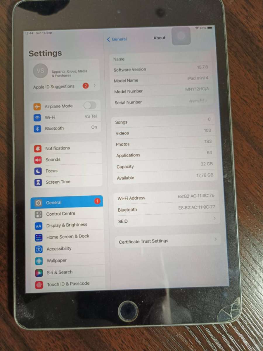 Apple iPad Mini 4  7.9" Retina Display | Wi-Fi | 32GB  A1538