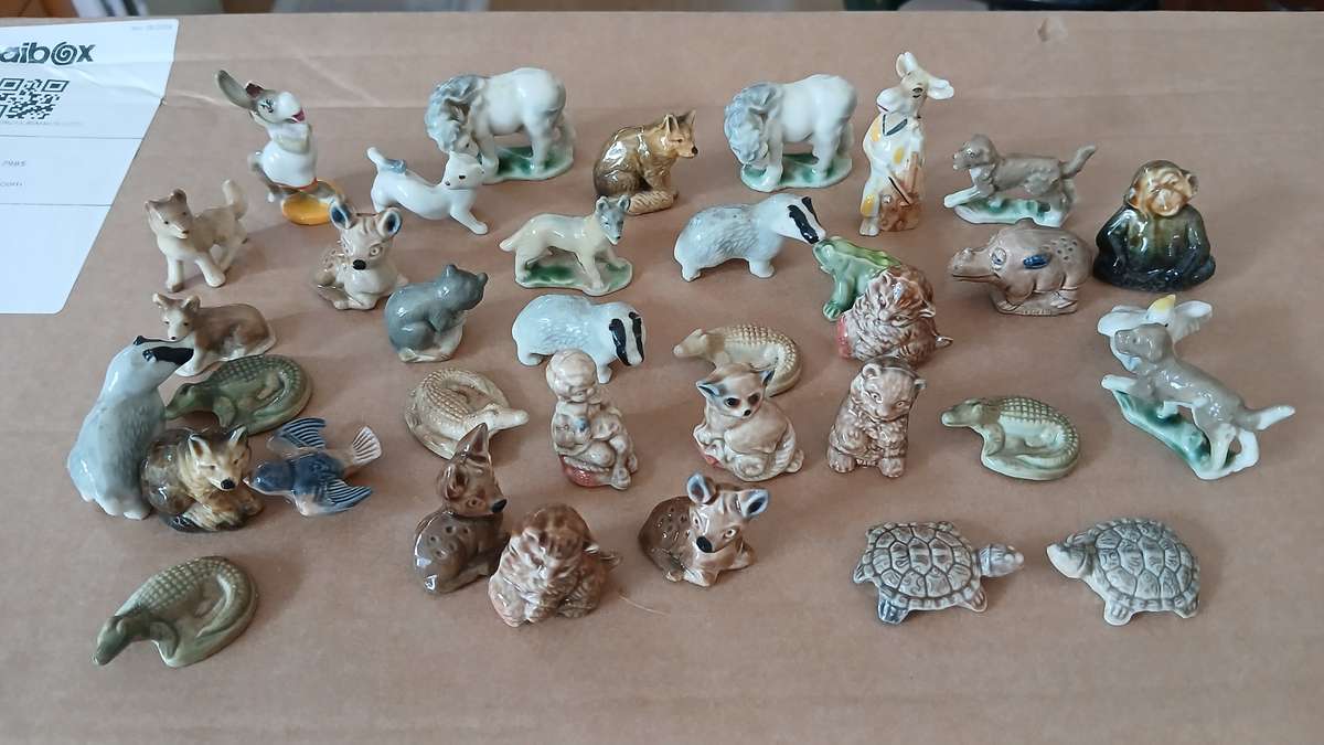 Small porcelain animals x 35