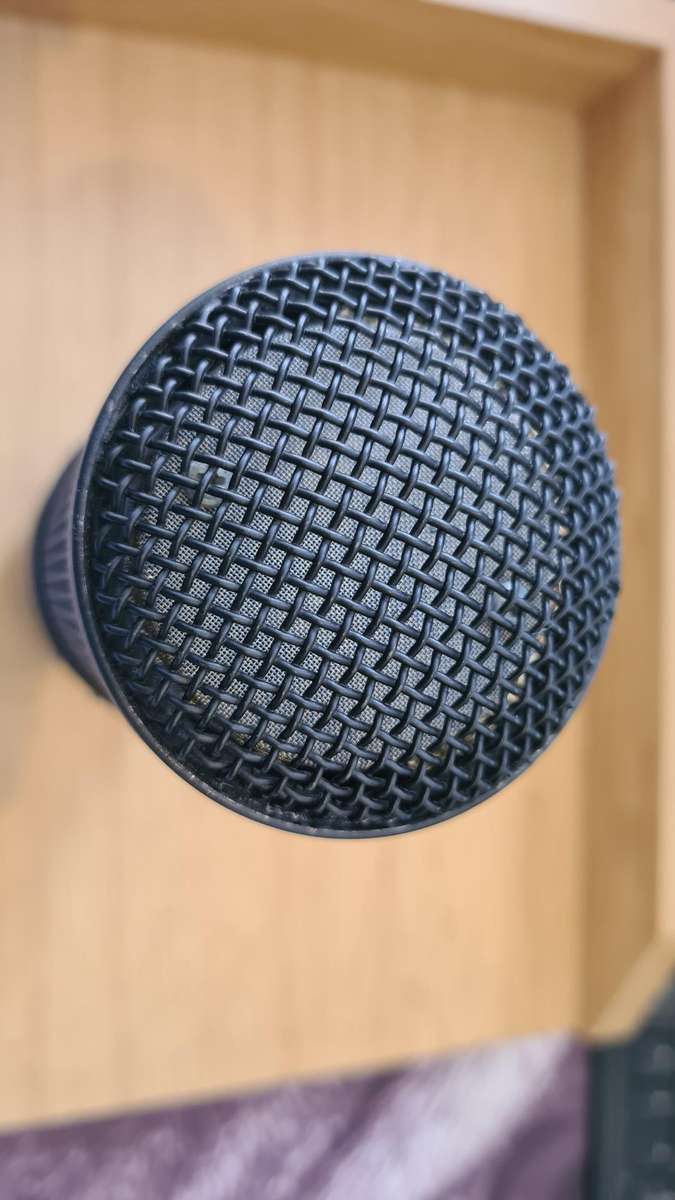 CAD Equitek E-200 microphone