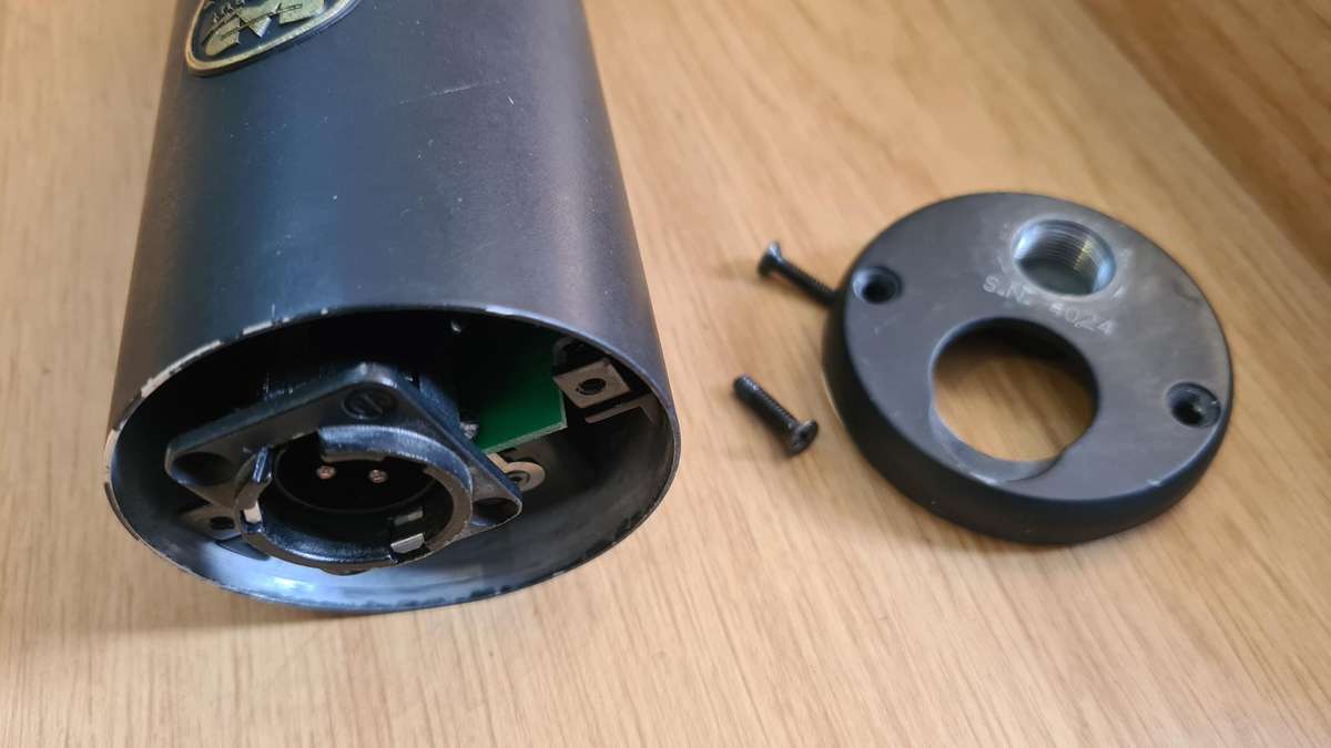 CAD Equitek E-200 microphone