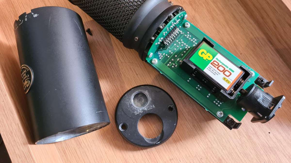 CAD Equitek E-200 microphone