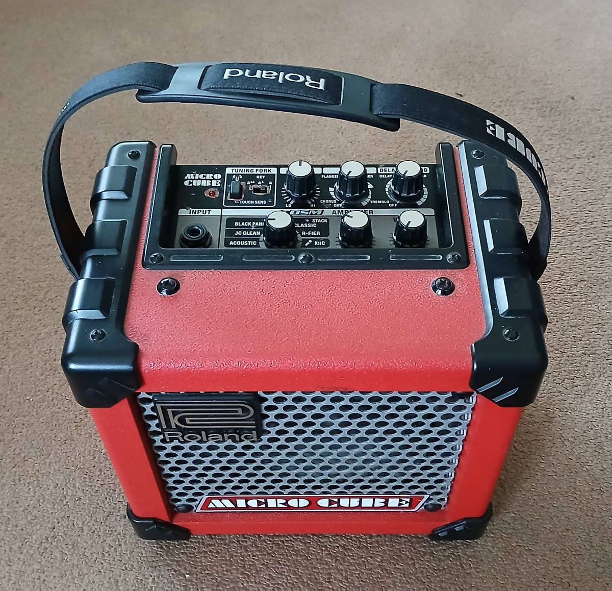 Roland Micro CUBE guitar amp