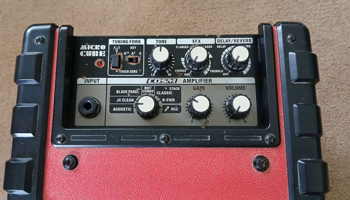 Roland Micro CUBE guitar amp