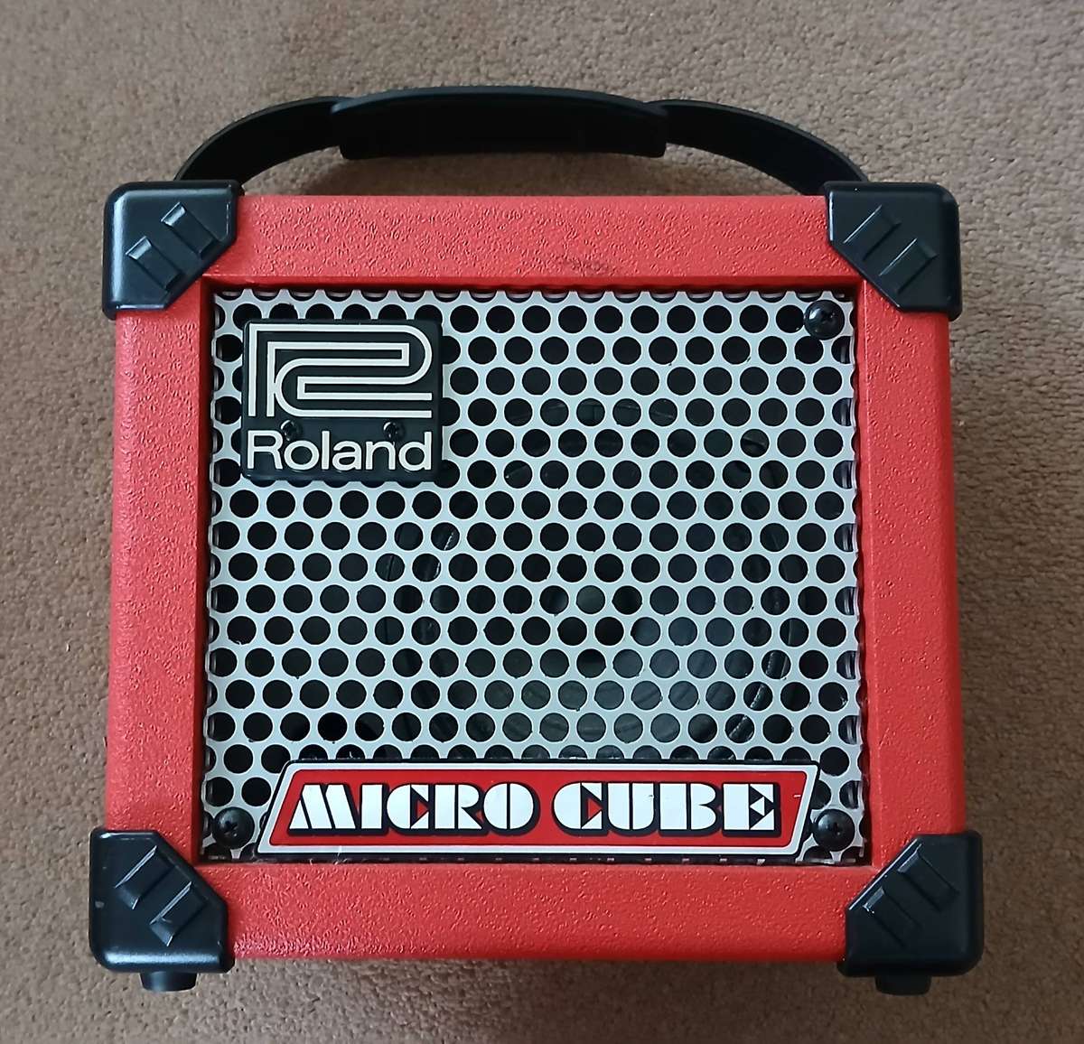 Roland Micro CUBE guitar amp
