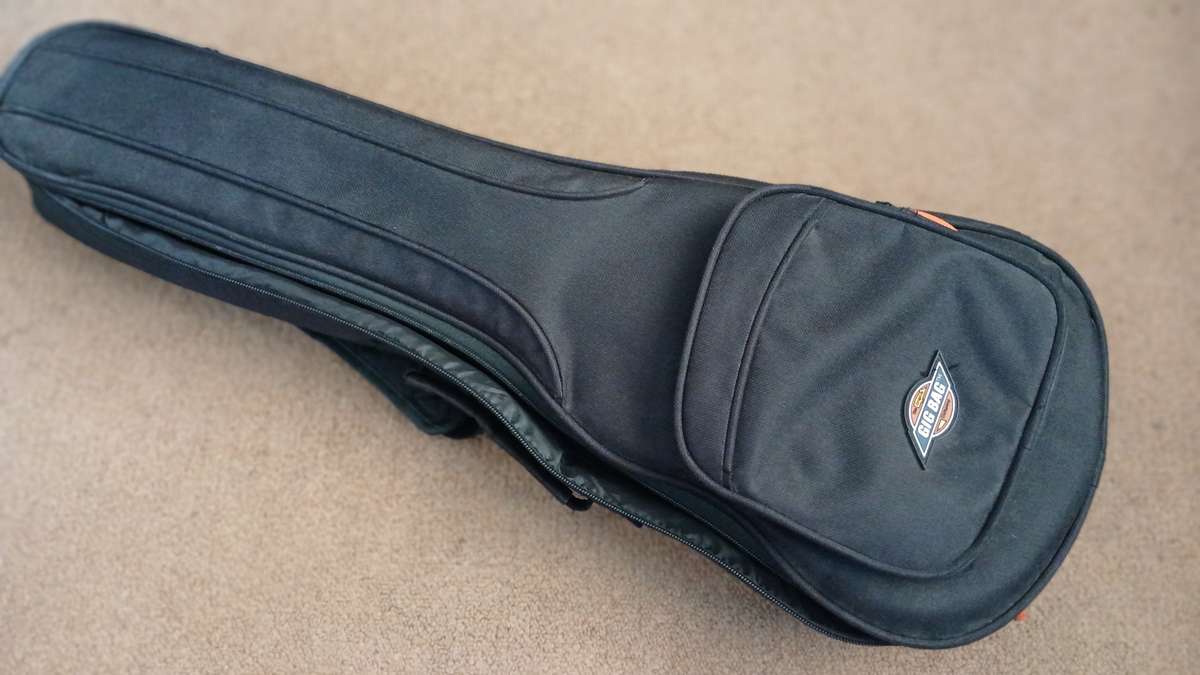 Ukelele Tanglewood TWT13E