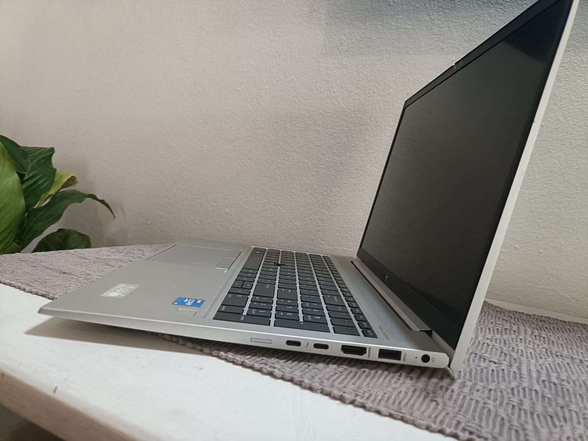 HP Elitebook 850 G8 - i5 1145G7 - 16GB Ram - 512GB SSD - 15.6`FHD - Win 11 Pro - Warranty