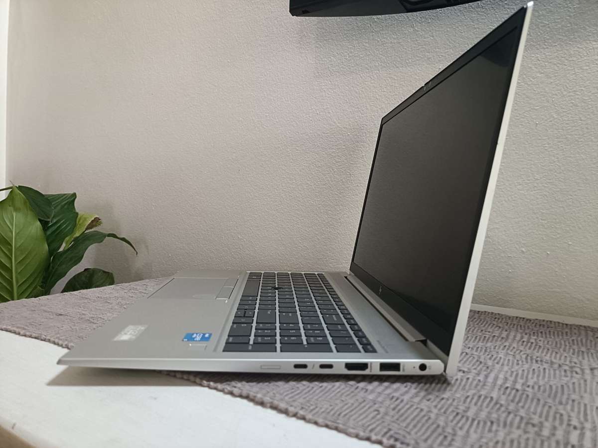 HP Elitebook 850 G8 - i5 1145G7 - 16GB Ram - 512GB SSD - 15.6`FHD - Win 11 Pro - Warranty