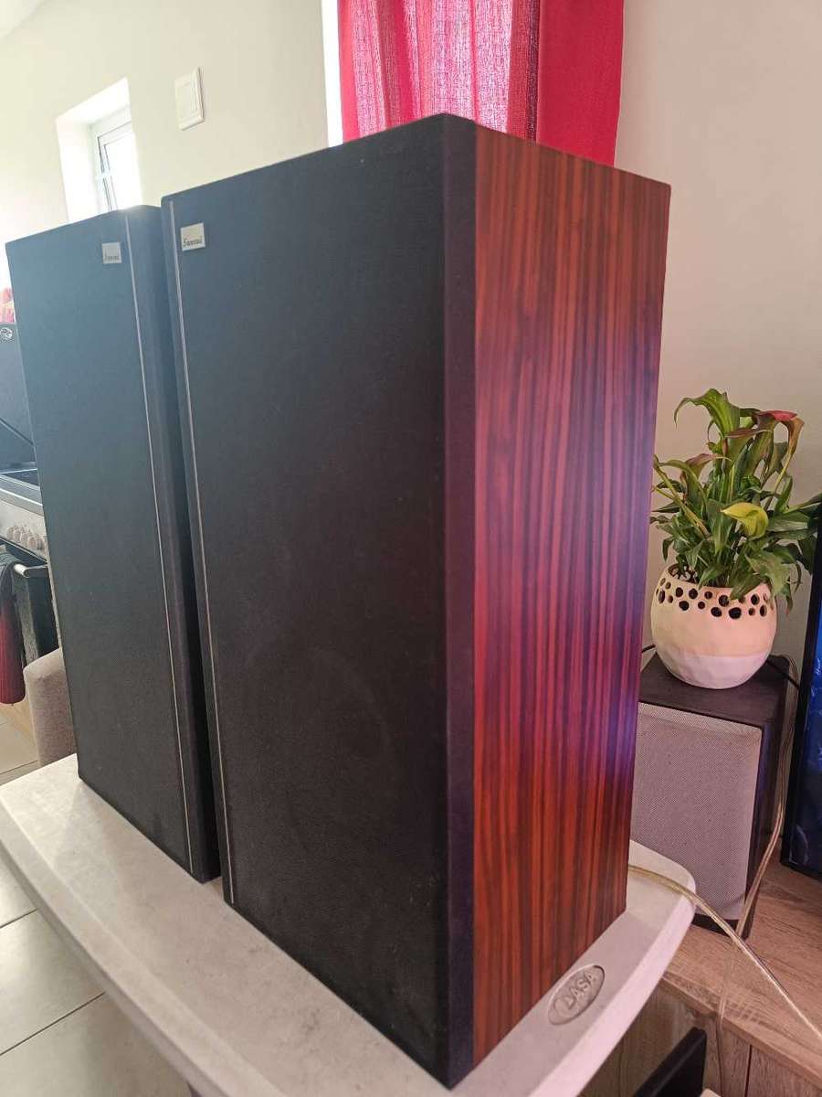 Sansui Floor standing speakers