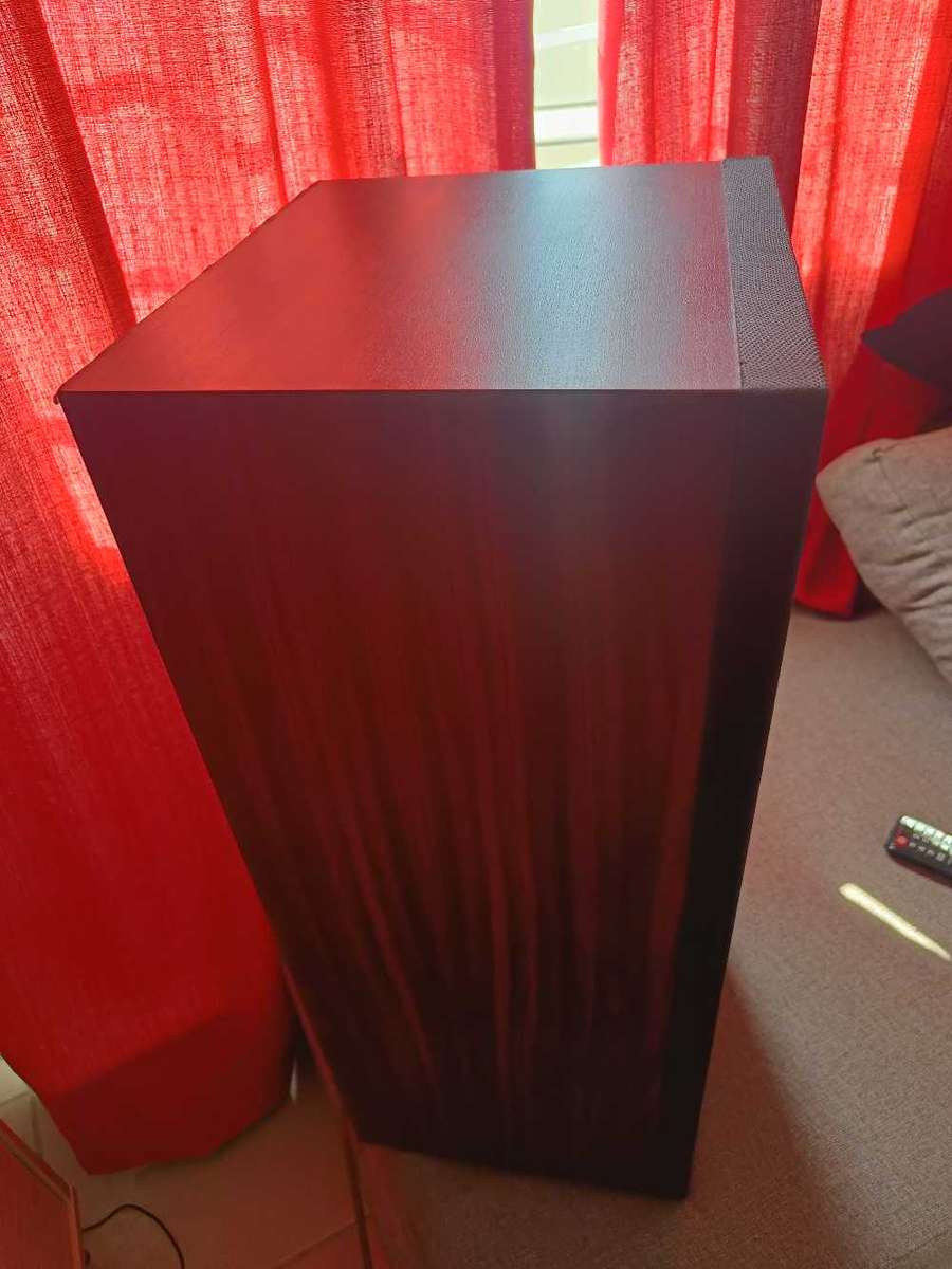 Sansui floorstanding speakers